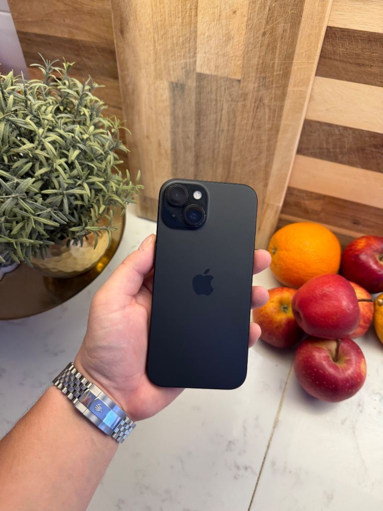 iPhone 15 - 128gb Black Unlocked 100% Battery
