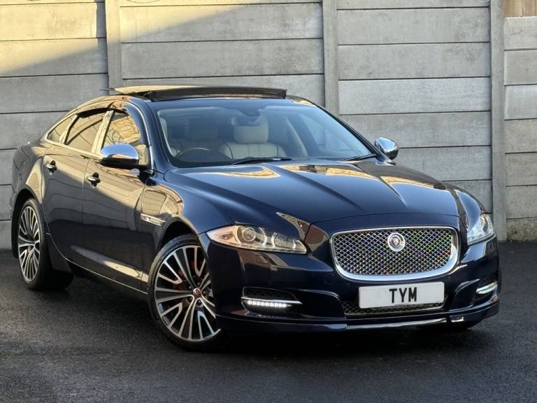 2013 Jaguar XJ 3.0d V6 Portfolio 4dr Auto [8] SALOON DIESEL Automatic