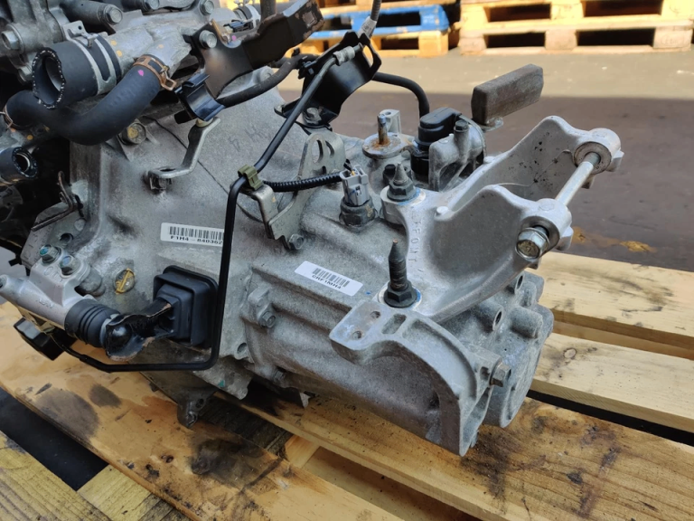 HONDA JAZZ 2009 1.4 PETROL 5 SPEED MANUAL GEARBOX FOR SALE 