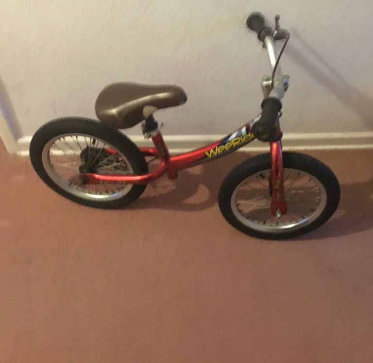 Child’s Balance Bike pump up tyres