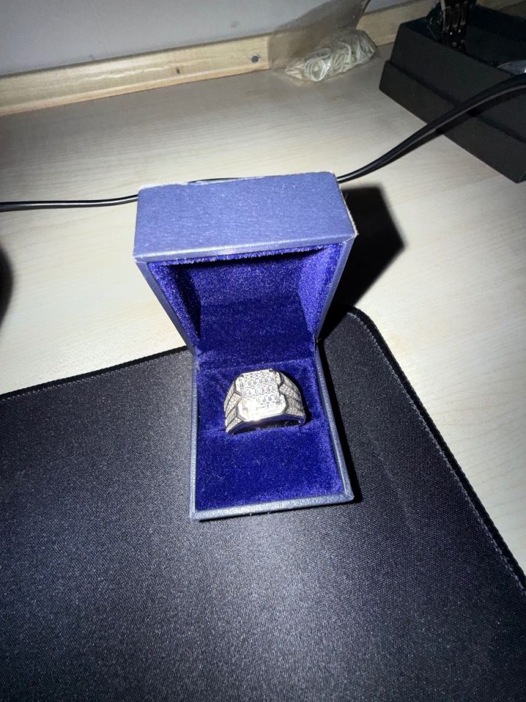 925 Silver Ring with Moissanite Stones – As Good As New