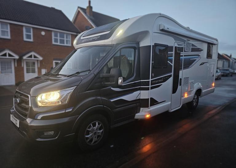 2022 Swift Voyager 584 4 Berth 4 Belt Twin Beds Garage Air Con 6,500 Miles