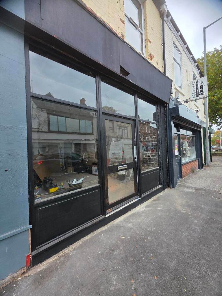 Shop for rent in Worksop S80