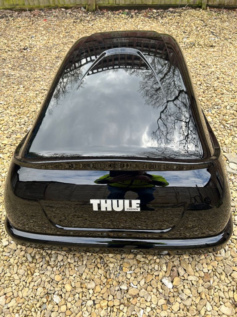 Thule roof box ocean 200
