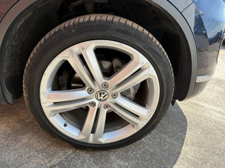 2017 17 VOLKSWAGEN TOUAREG 3.0 TDI V6 BLUEMOTION TECH R-LINE PLUS SUV 5DR DIESEL