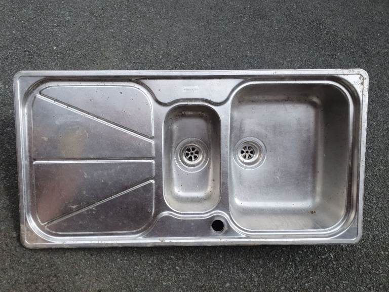 Franke Stainless Steel Kitchen Sink 1.5 bowl with Drainer – Good Condition