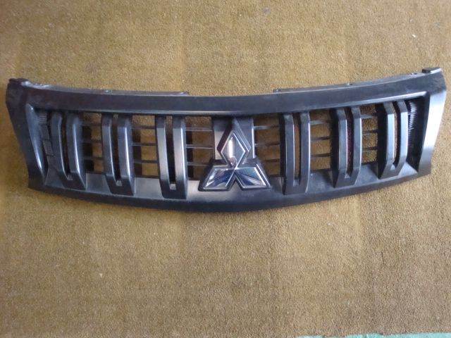 Mitsubishi L200 Radiator Grill Series 5 2015 - 2019