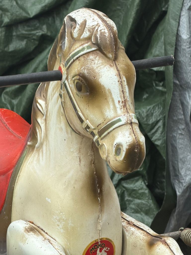 MOBO ROCKING HORSE 