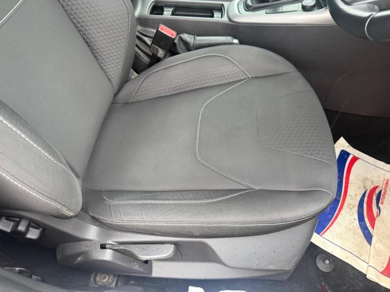 2017 Ford Focus 1.0 EcoBoost 125 Zetec Edition 5dr HATCHBACK PETROL Manual