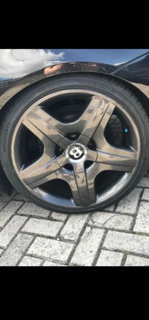 4 x Bently GT 19cinch alloy wheels 