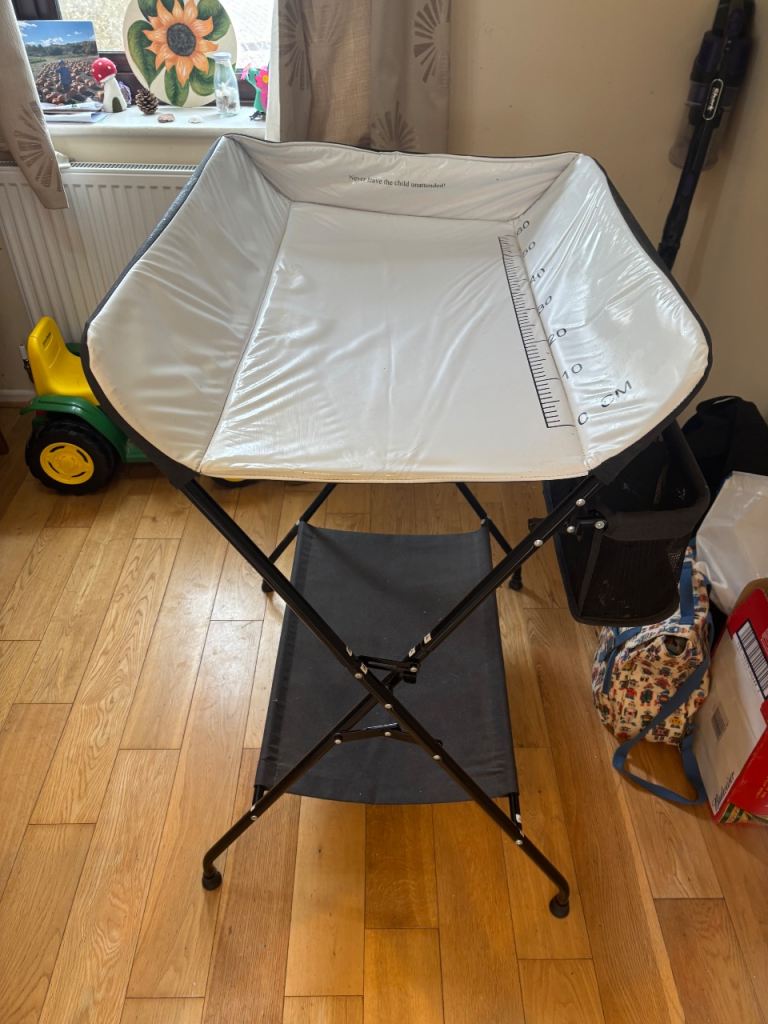 Baby changing table 