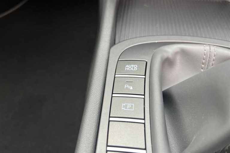 2025 Hyundai KONA 1.0T 100 Advance 5dr HATCHBACK PETROL Manual