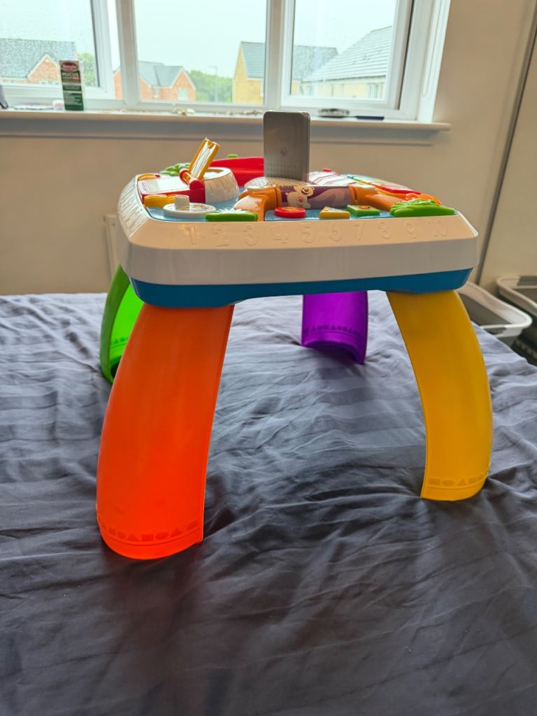 Fisher-Price Laugh & Learn Smart Stages Crawl Around Learning Center