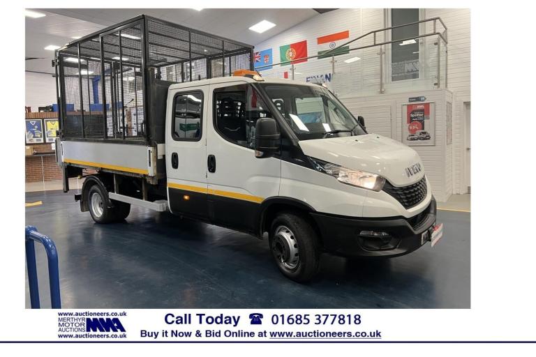 2020 Iveco Daily 3.0D 160PS 7TON LWB 7 SEAT CAGED TIPPER C/W TAIL LIFT. -------------------- NA D...