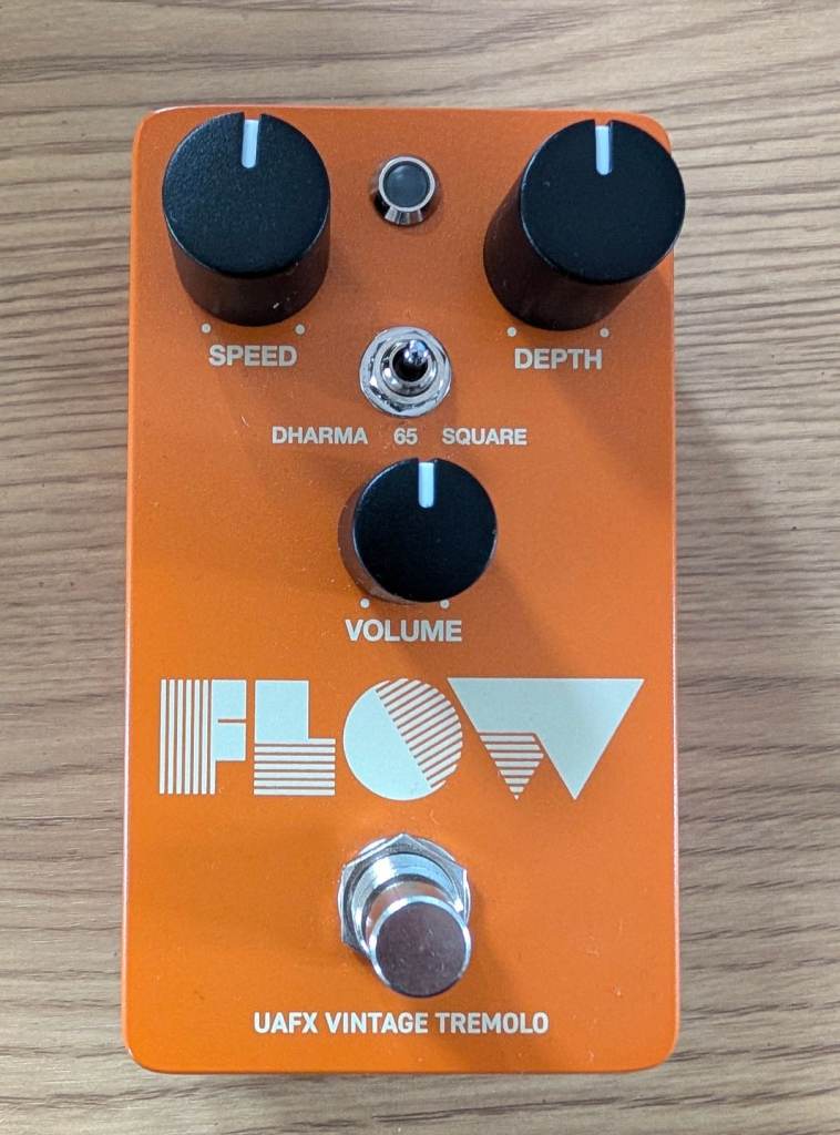 Universal audio Flow (vintage tremolo pedal)