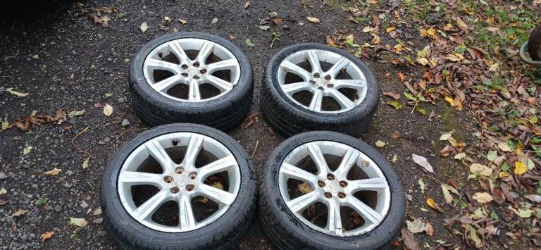 Set of 17" Subaru Alloy Wheels & 225 45 17 Tyres