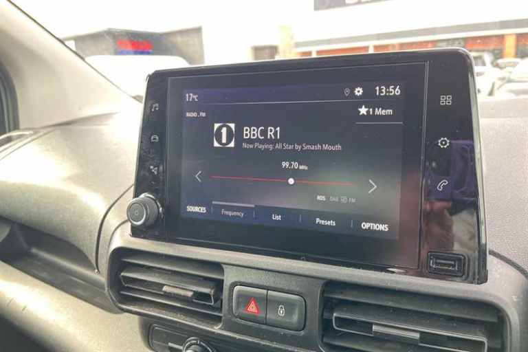 2022 Vauxhall Combo Life 1.5 Turbo D SE 5dr MPV DIESEL Manual