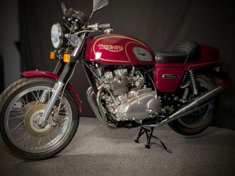 Triumph T160 Legend Les Williams or LP Williams Genuine Bike