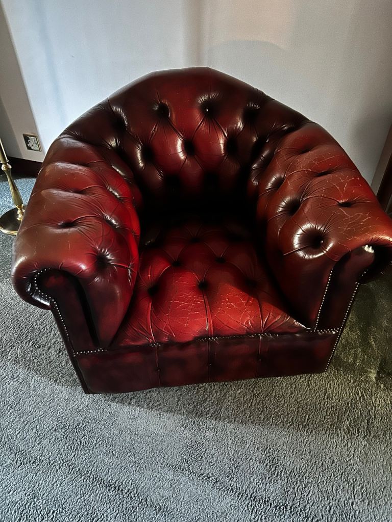 Red Leather Chesterfield Armchair – Good Condition