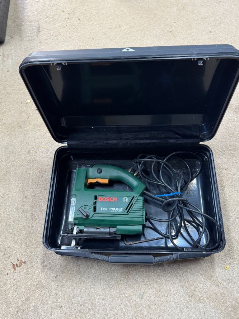 BOSCH PST 700 PAE Jigsaw in Case – Good Condition