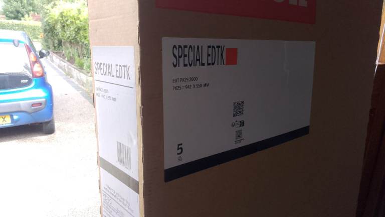 Velux window fitting kit 