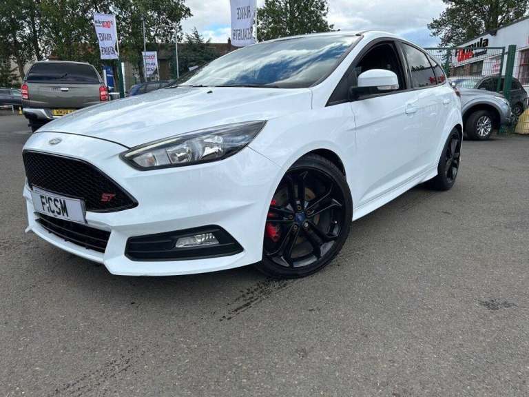 2015 Ford Focus 2.0 TDCi 185 ST-2 5dr HATCHBACK DIESEL Manual
