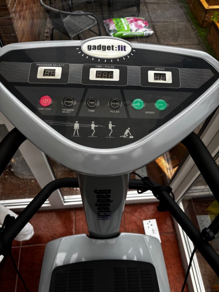 Exercise vibration plate 