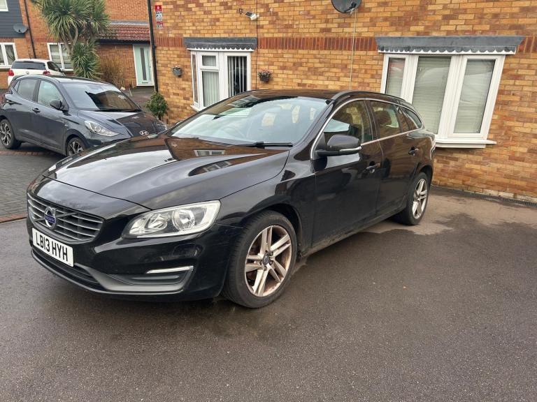 Volvo, V60, Estate, SPORTSWAGEN D3 136 SE NAV  2013, Semi-Auto, 1984 (cc), 5 doors