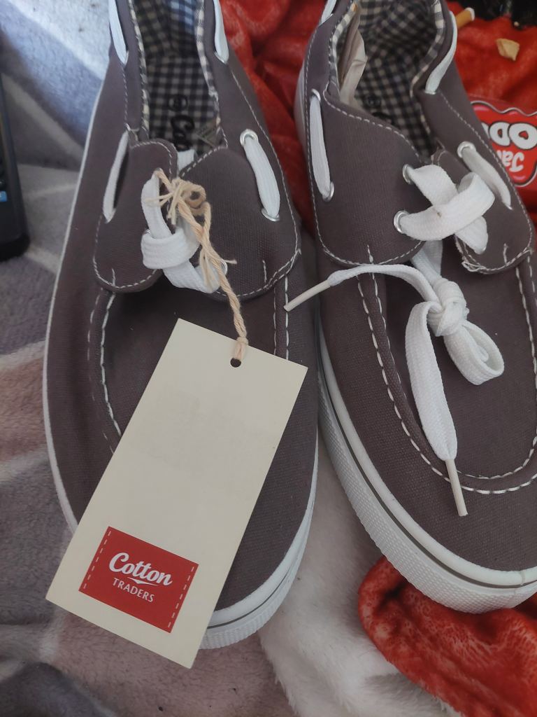 Brand new cotton traders pumps 