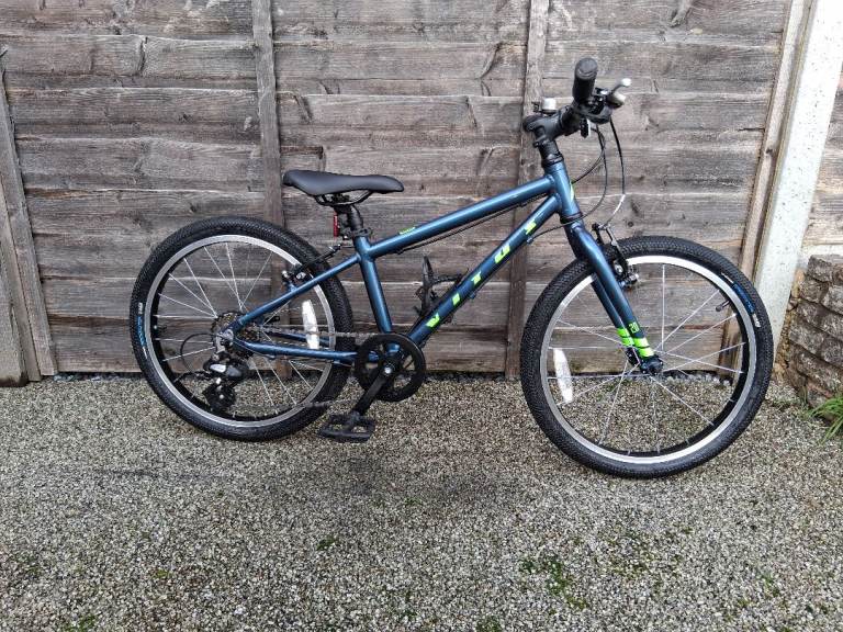 Kids Vitus 20 Inch Wheel Bike 