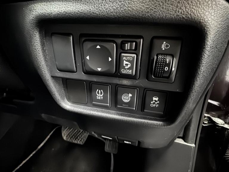  Nissan Juke 1.6 Tekna XTRON Euro 5 5dr Petrol Automatic