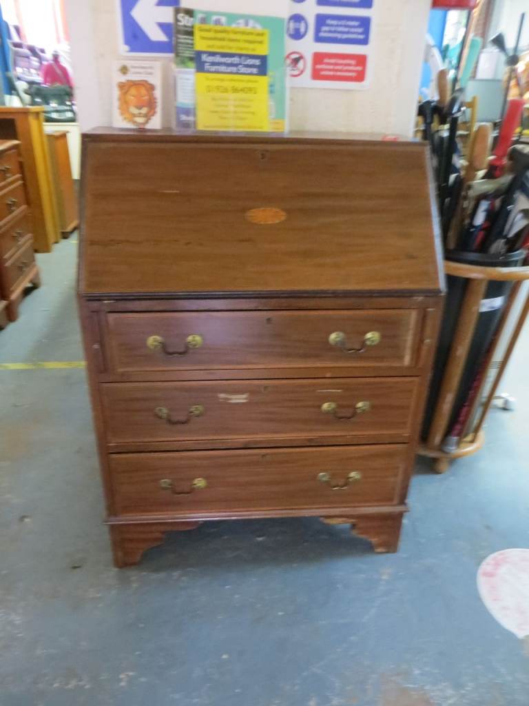 Classic Bureau / Desk (Kenilworth Lions Furniture Store) ref G40