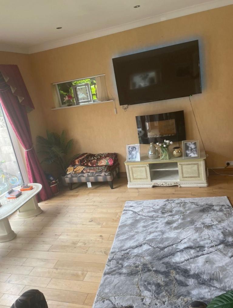 Stunning king size room