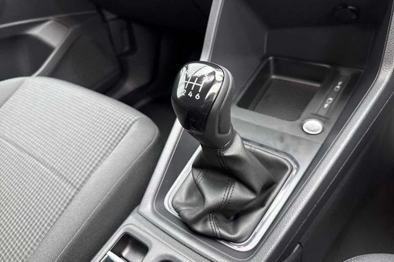 2025 Volkswagen Caddy Maxi C20 Caddy Cargo Commerce Maxi 102 PS 2.0 TDI 6sp Manual Van DIESEL Manual