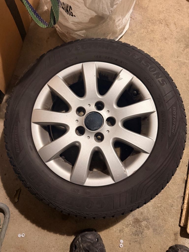 £110 VW Alloy Wheels with Tires – 195/65 R15 – Set of 4