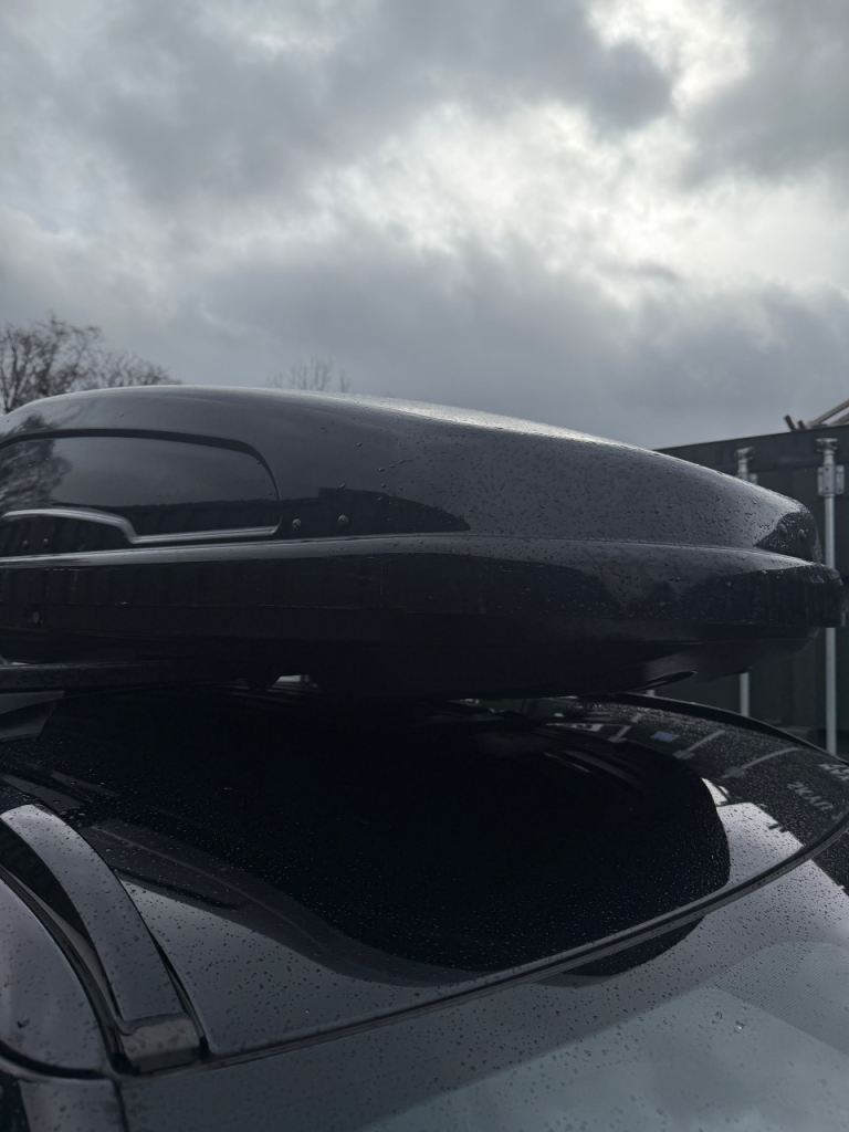 Roof box 470 litres