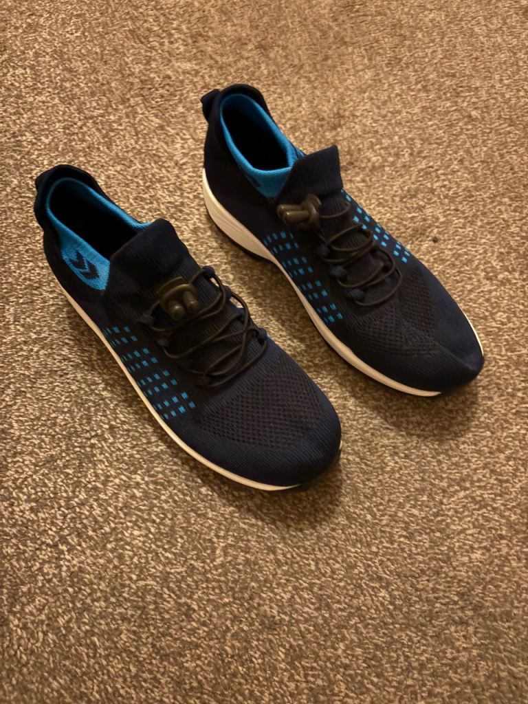 image for Trainers for sale women size 7