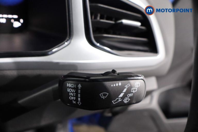 2022 Volkswagen T-Roc 1.0 TSI Life 5dr SUV Petrol Manual