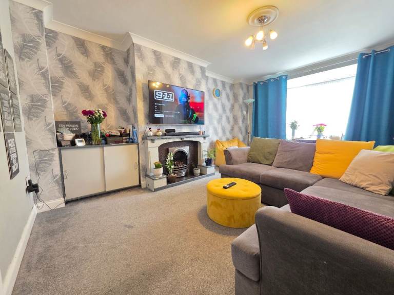 Three Bedroom House To Let, Kingstanding, B44 - £1,195pcm