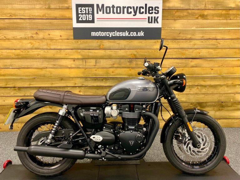 2023 riumph Bonneville T120 Black Edition, Only 55 Miles! FSH, Superb
