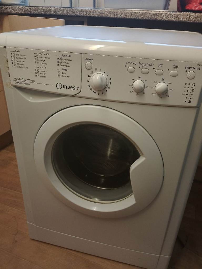 image for Indesit 9kg washing machine 