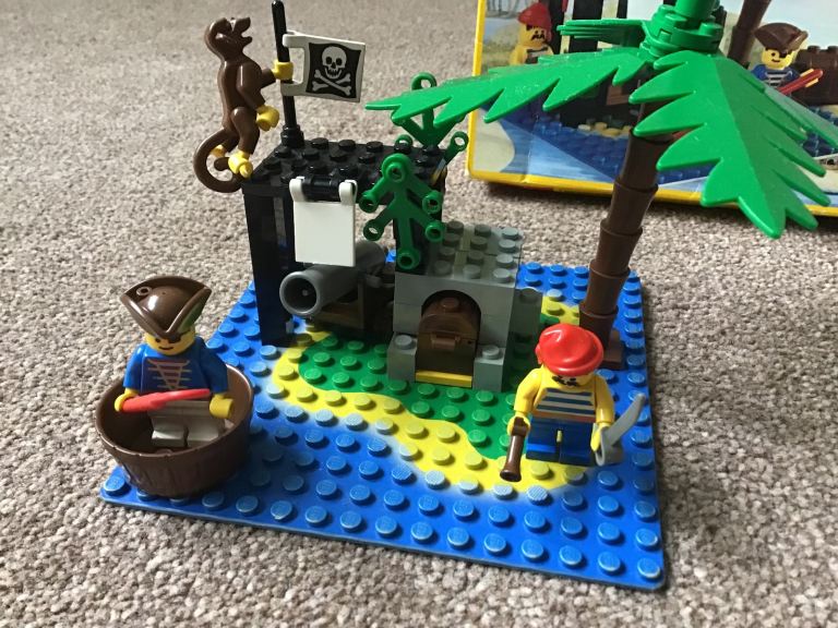 Lego 6260 set pirates shipwreck island