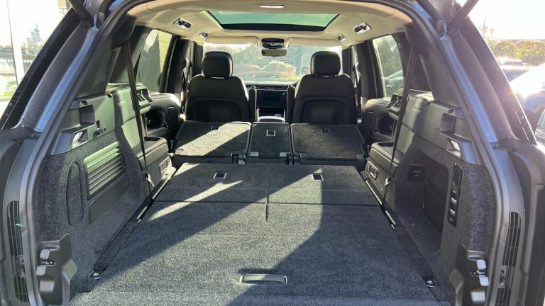 2025 Land Rover Range Rover 3.0 P400 HSE LWB 4dr Auto [7 Seat] ESTATE PETROL Automatic