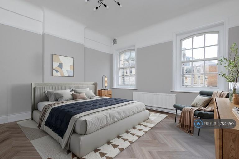3 bedroom flat in Richmond Chambers, Bournemouth, BH2 (3 bed) (#2784650)