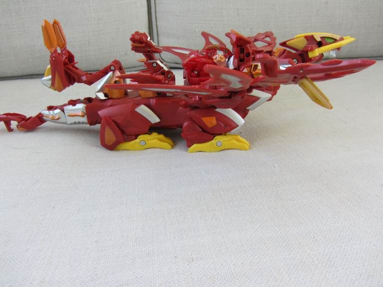 Bakugan dragonoid colossus with cards - collectors item