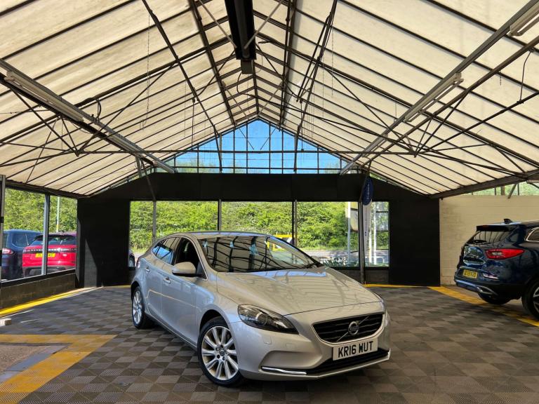 2016 Volvo V40 2.0 V40 SE Luxury Nav D4 5dr Hatchback Diesel Manual