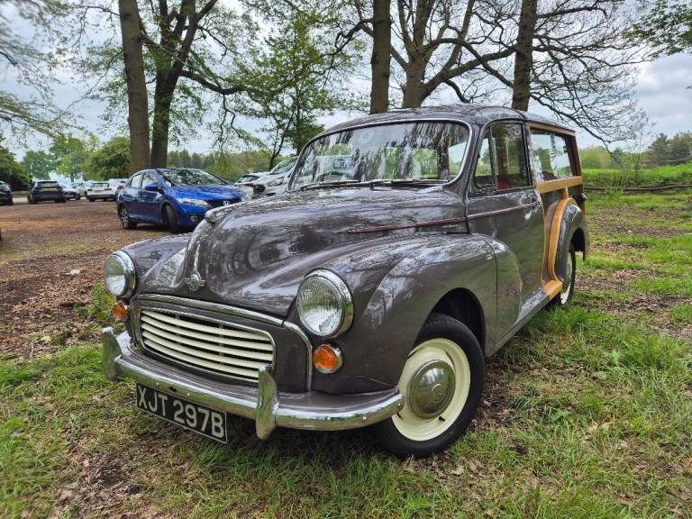 Morris Minor Traveller     fabulous