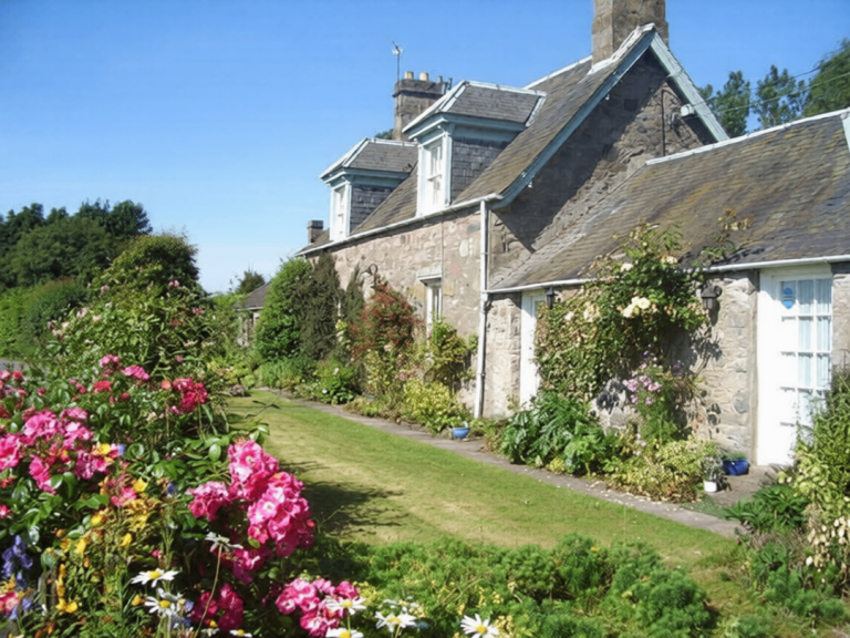 SHORT TERM ACCOMMODATION IN LOVELY COUNTRY COTTAGE