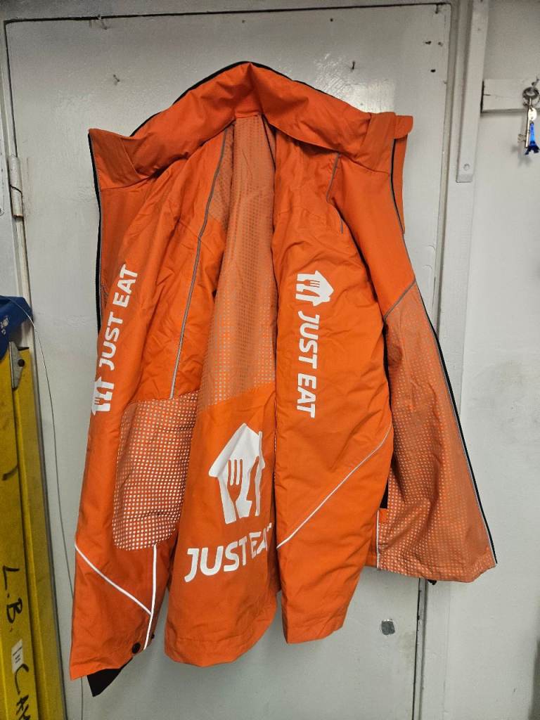 Just eat and deliveroo bag for sale LIKE NEW 