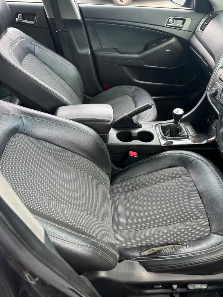 Kia, OPTIMA, Saloon, 2012, Manual, 1685 (cc), 4 doors